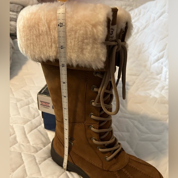 Ugg Women’s Adirondack Tall III Chestnut 6.5 - Picture 5 of 6
